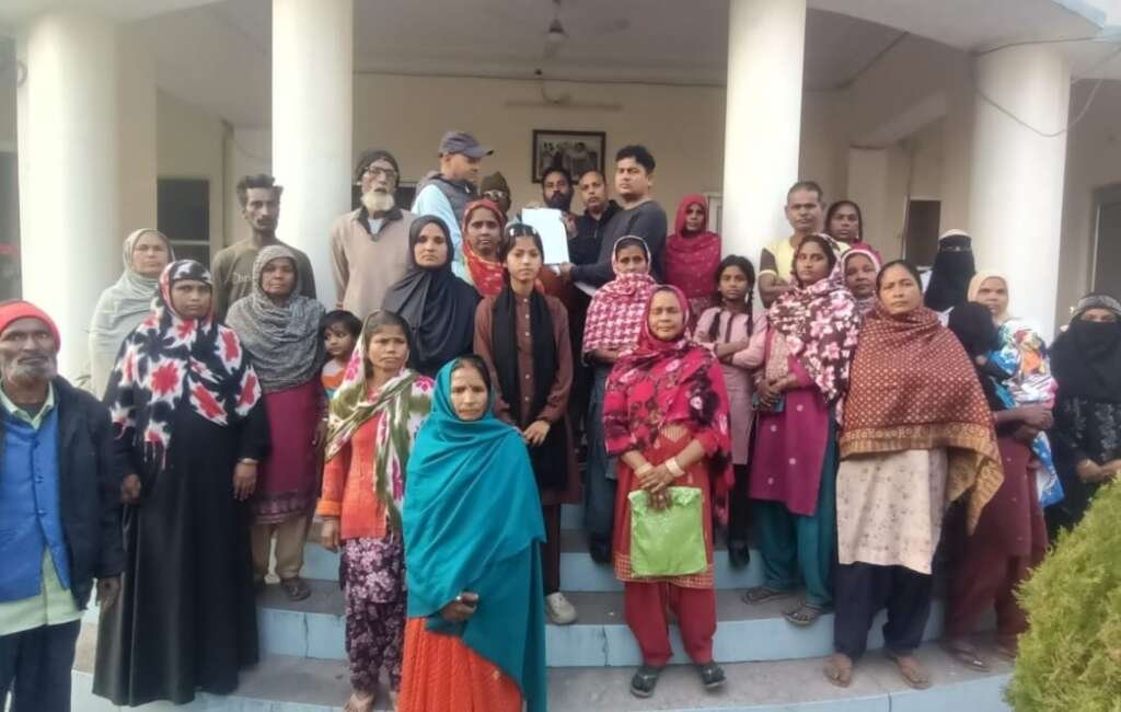 टनकपुर में रेलवे की कार्रवाई से मचा हड़कंप, सात दिन में घर खाली करने के नोटिस से सैकड़ों परिवारों पर बेघर होने का खतरा