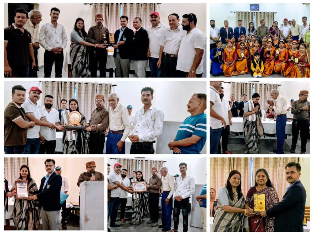 टीआरसी में आयोजित सम्मान समारोह में छात्राओं, टीआरसी स्टाफ और पत्रकारों को किया सम्मानित, पर्यावरण संरक्षण समिति अध्यक्ष दीपा देवी को सीमांत पत्रकार संगठन ने सम्मान से नवाजा