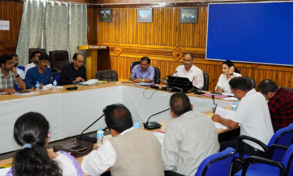 ड्रग फ्री देवभूमि को लेकर चम्पावत में सख्ती, जिलाधिकारी ने अधिकारियों को दिए प्रभावी कार्रवाई के निर्देश