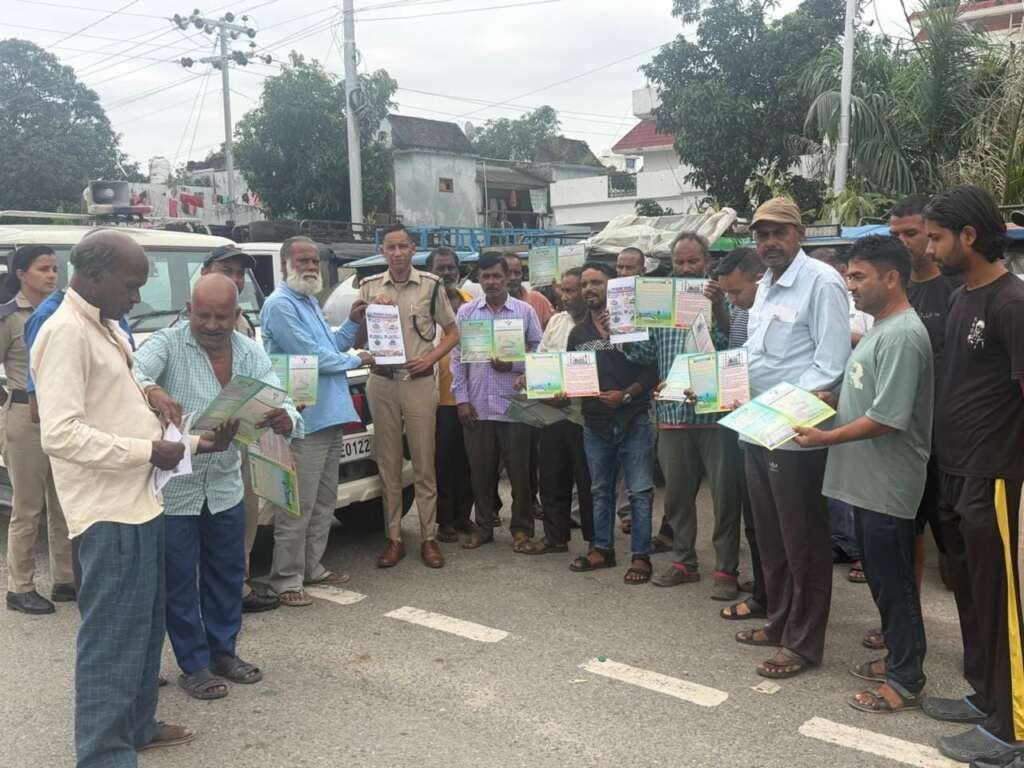 पीएम-राहत योजना को लेकर परिवहन विभाग का जागरूकता अभियानटैक्सी यूनियनों की बैठकों में दी गई योजना की जानकारी, सड़क दुर्घटना पीड़ितों को 1.5 लाख रुपये तक कैशलेस उपचार की सुविधा