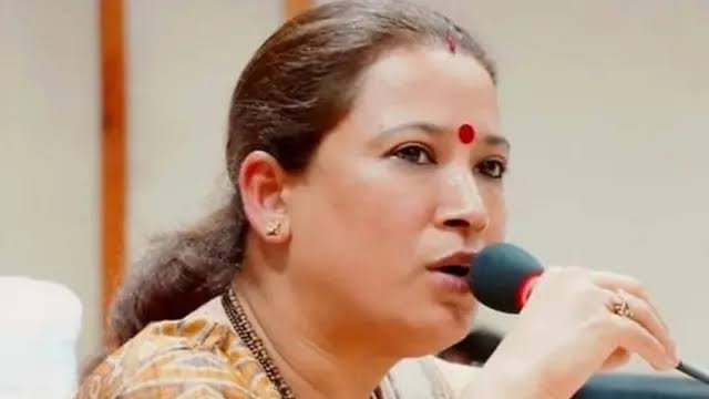 पति के खिलाफ आरोप लगाते हुए भावुक हुईं कैबिनेट मंत्री रेखा आर्य, वीडियो जारी कर बताई अपनी पीड़ा